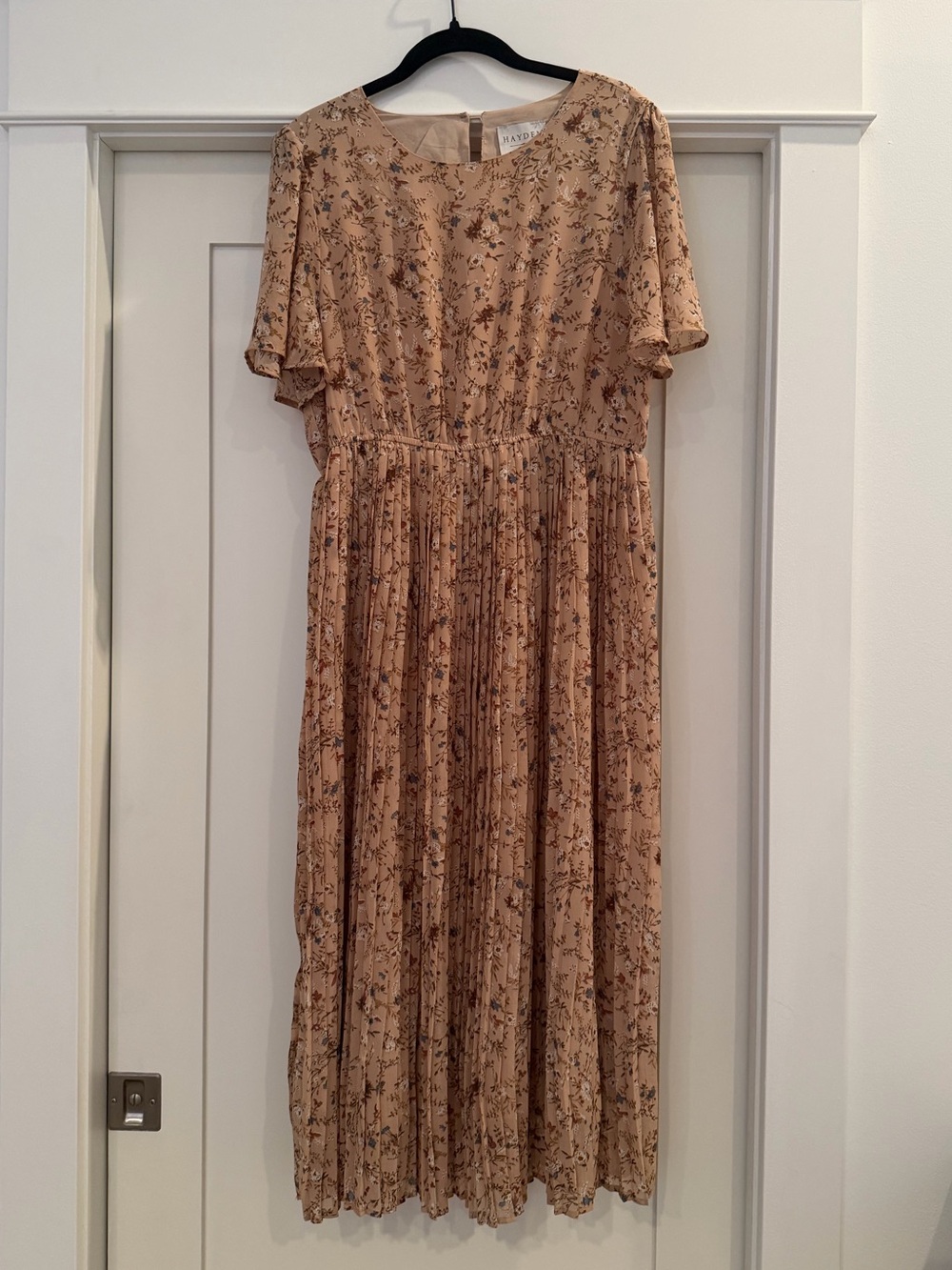 Hayden Los Angeles Floral Dress